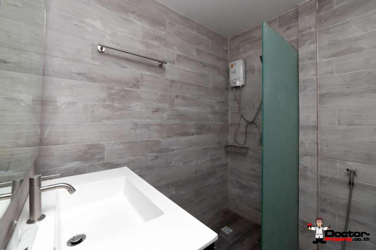 40 Bed Hotel in Chaweng Beach – Koh Samui – For Sale