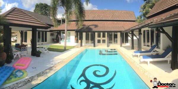 3-Bed_Villa_for_sale_Chaweng_Beach_Koh_Samui_pool