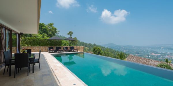 Luxurious 4 Bed Pool Villa with Sea View – Chaweng Noi, Koh Samui – For Sale