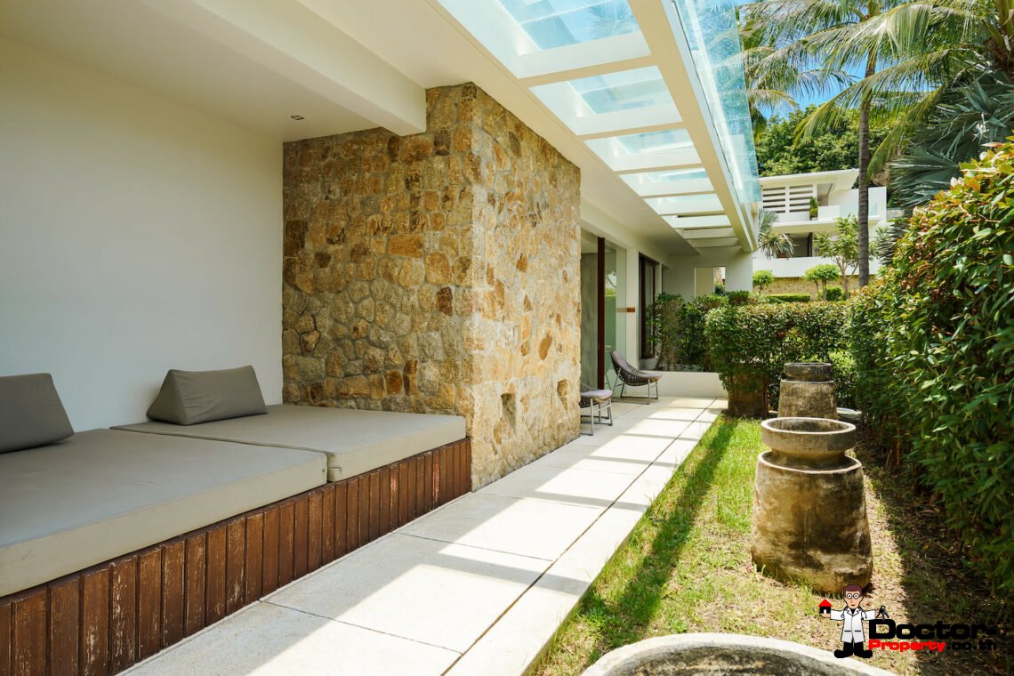 6 Bedroom Luxury Pool Villa, Choeng Mon, Koh Samui — For Sale
