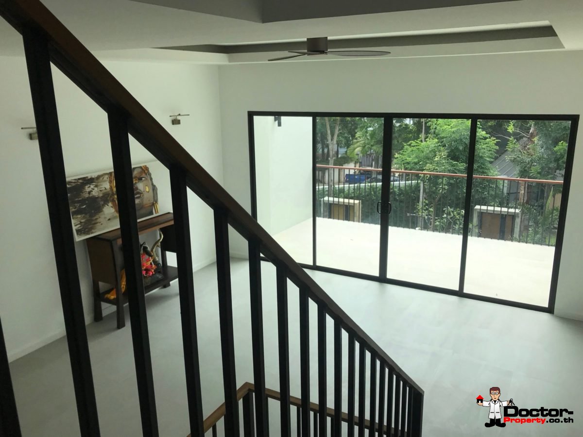 New 3 Bedroom Townhouse in Gated Community - Chaweng, Koh Samui - For Sale