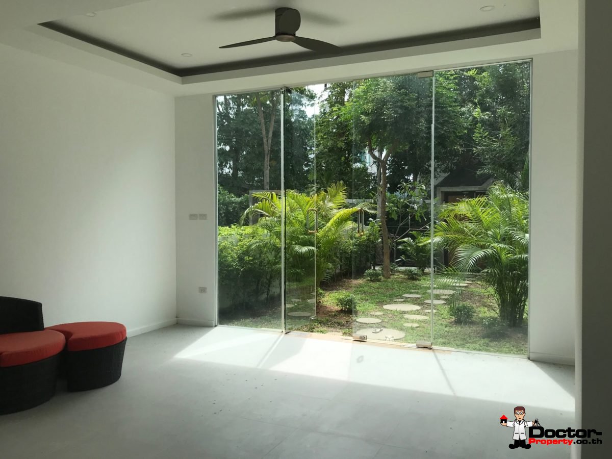 New 3 Bedroom Townhouse in Gated Community - Chaweng, Koh Samui - For Sale