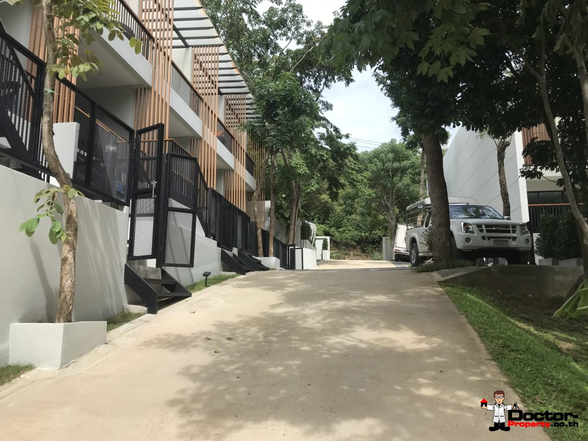 New 3 Bedroom Townhouse in Gated Community - Chaweng, Koh Samui - For Sale