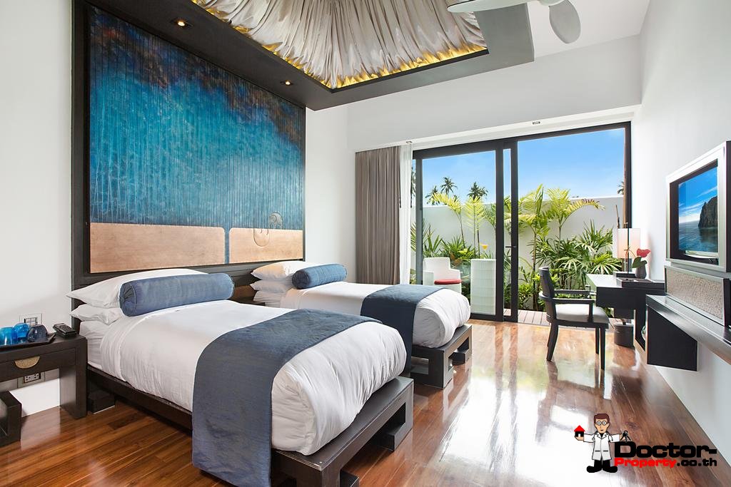 5 Bedroom Pool Villa next to the Beach - Hua Thanon, Koh Samui - For Sale