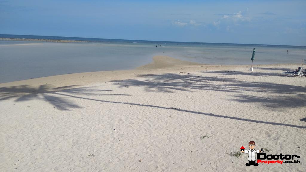 5 Bedroom Pool Villa next to the Beach - Hua Thanon, Koh Samui - For Sale