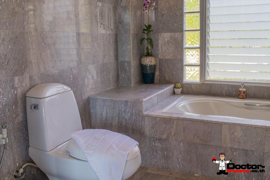 6 Bedroom Villa with Sea View - Bang Rak - Koh Samui - for sale