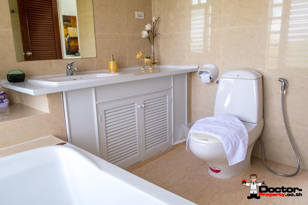 6 Bedroom Villa with Sea View - Bang Rak - Koh Samui - for sale