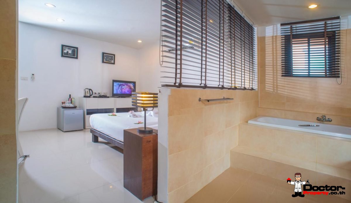 Beachfront Hotel in Bang Rak, Koh Samui - For Sale