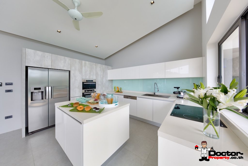 Stunning 5 Bedroom Villa with Sea View - Chaweng Noi, Koh Samui - For Sale