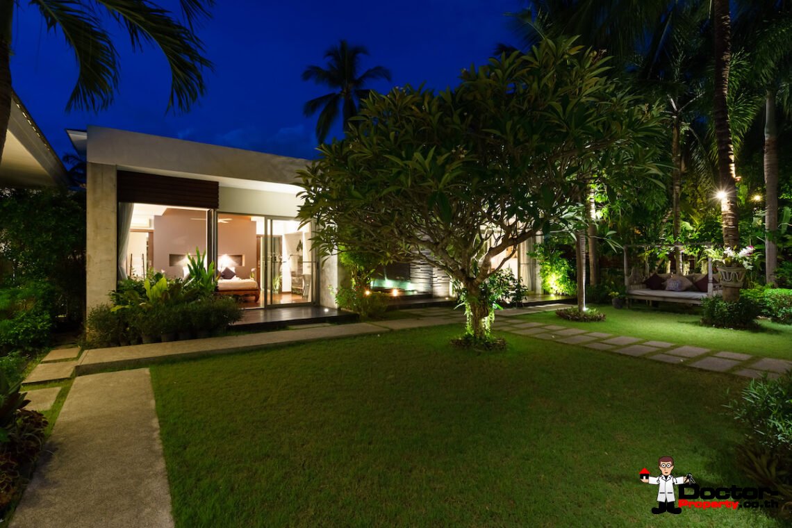 8 Bedroom Beachfront Villa – Lipa Noi, Koh Samui – For Sale