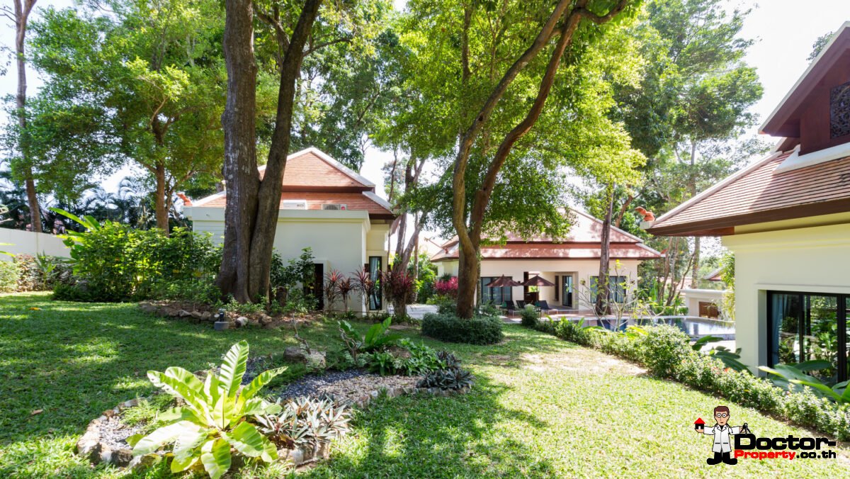 3 Bedroom Thai Balinese Style Villas - Nai Harn - Phuket South - for sale