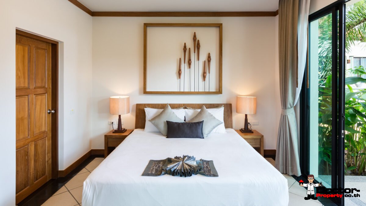 3 Bedroom Thai Balinese Style Villas - Nai Harn - Phuket South - for sale