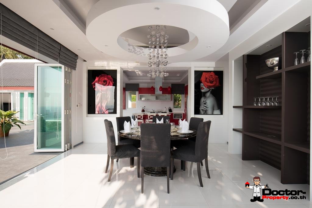 Breathtaking Sea Views 5 Bedroom Luxury Pool Villa – Surin Beach – Phuket – for sale