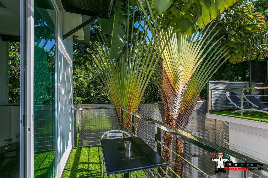 Modern Luxury 7 Bedroom House with Hotel License - Sai Yuan, Rawai Beach - Phuket South - for sale