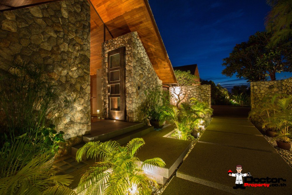 Stunning 5 Bedroom Oceanfront Hale Malia Villa – Kamala Beach – Phuket West – for sale