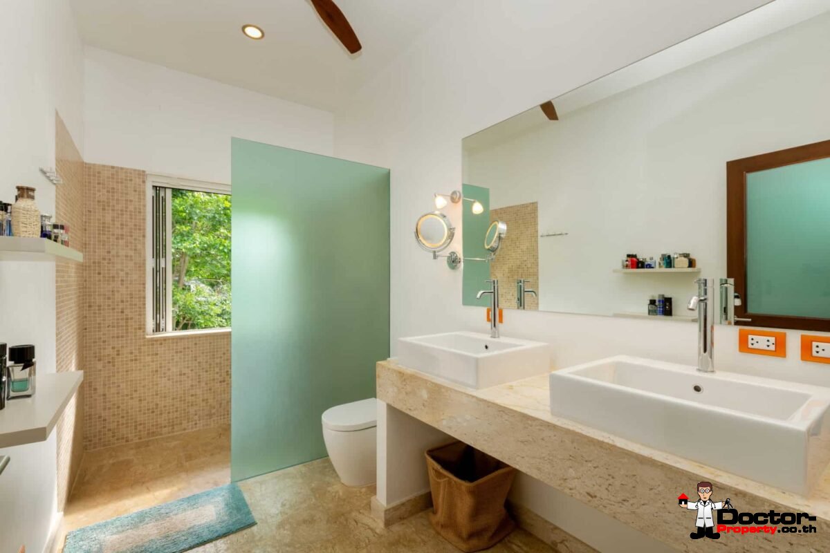 9 Bedroom Pool Villa - Overlooking Palm Golf Course - Mu Ban - Phuket Central - for sale