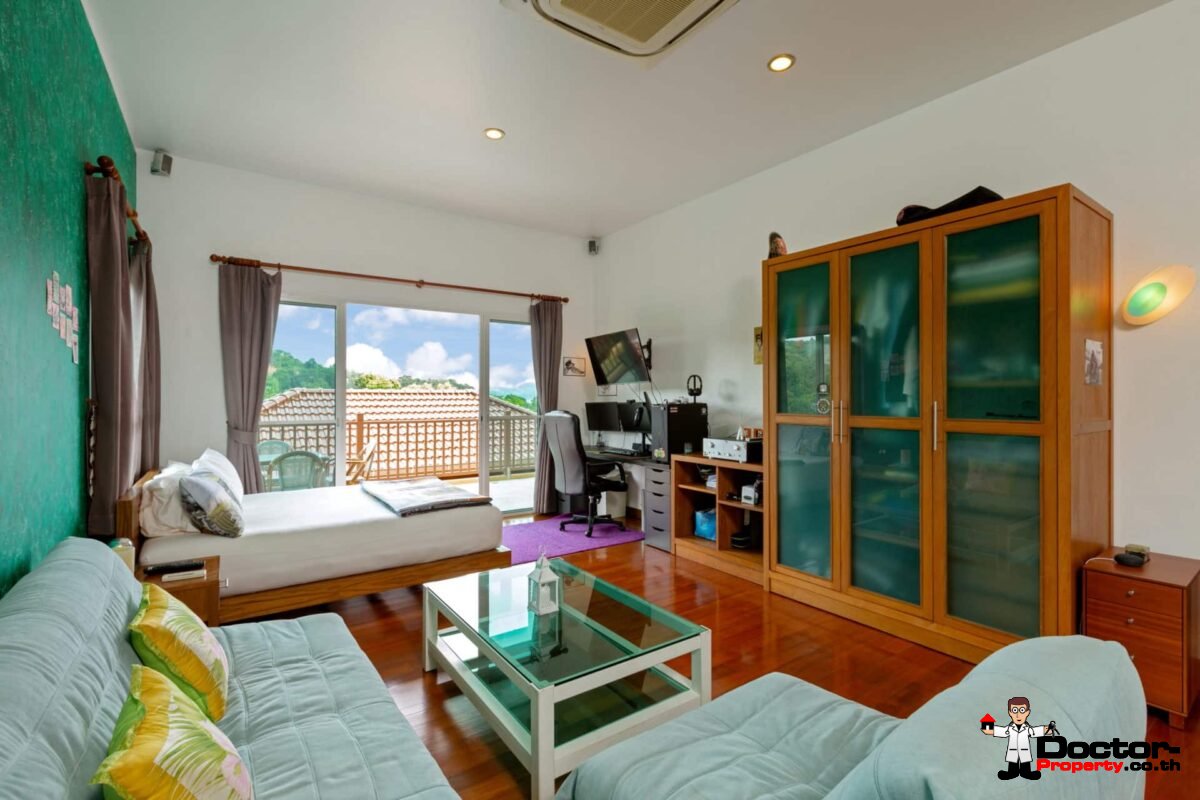9 Bedroom Pool Villa - Overlooking Palm Golf Course - Mu Ban - Phuket Central - for sale