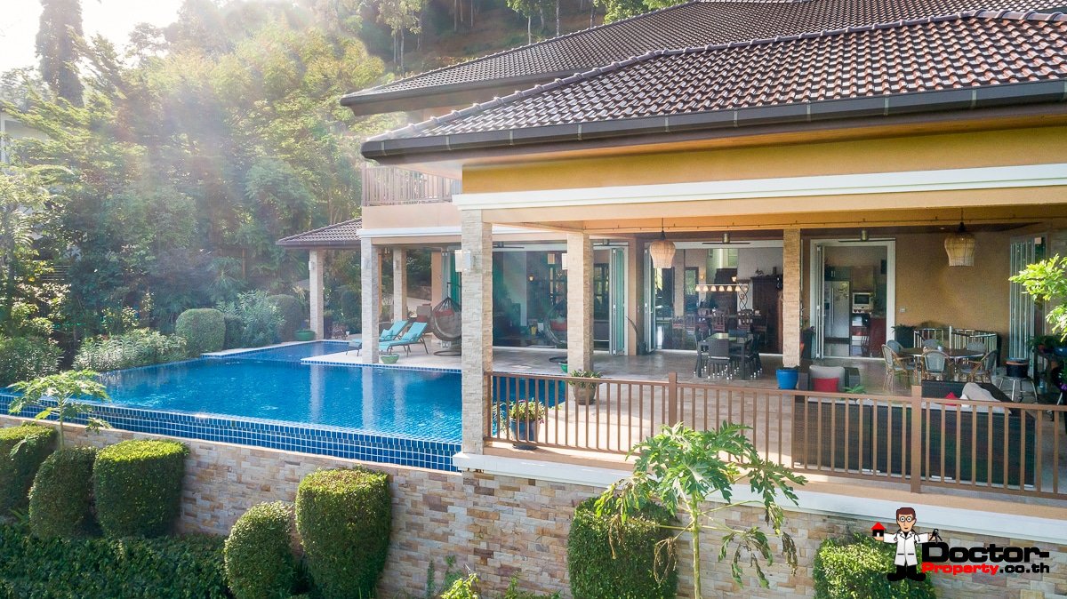 9 Bedroom Pool Villa - Overlooking Palm Golf Course - Mu Ban - Phuket Central - for sale