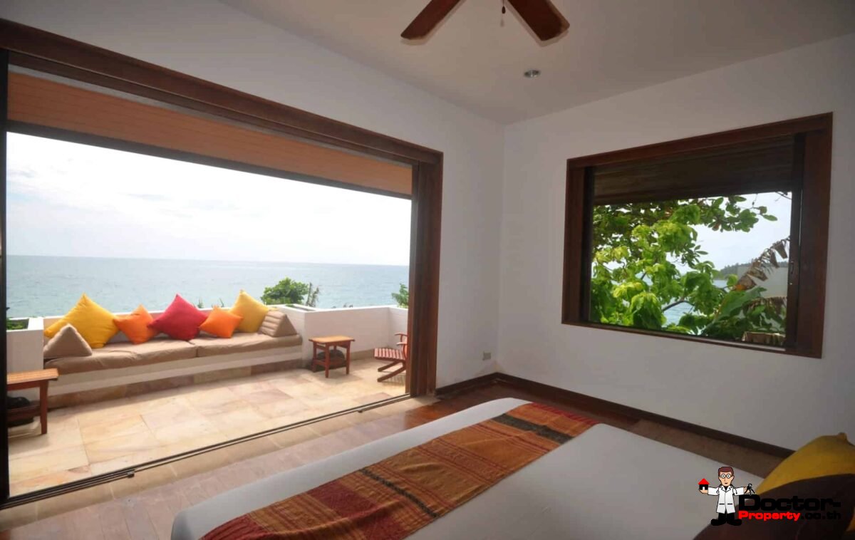 Beachfront 4 Bedroom Pool Villa - Kata Beach - Phuket South - for sale