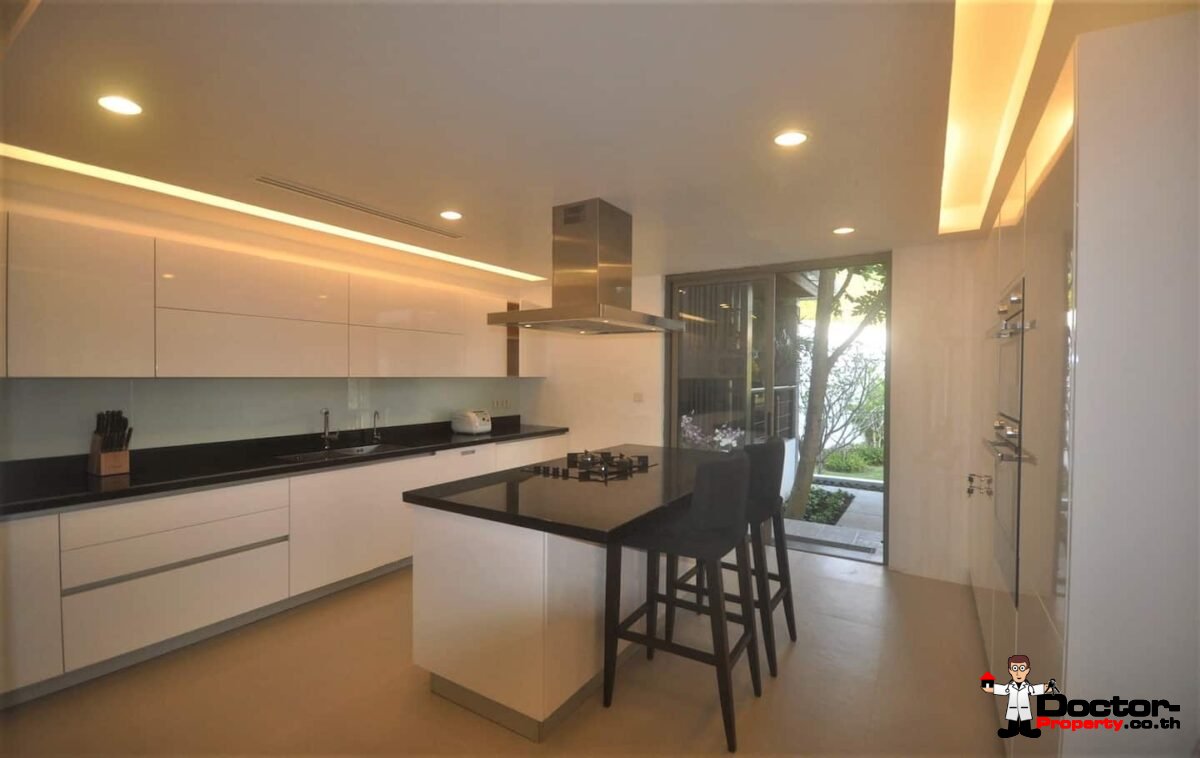 Fantastic 6 Bedroom Villa - Panoramic Sea View - Kalim Beach - Phuket West - for sale