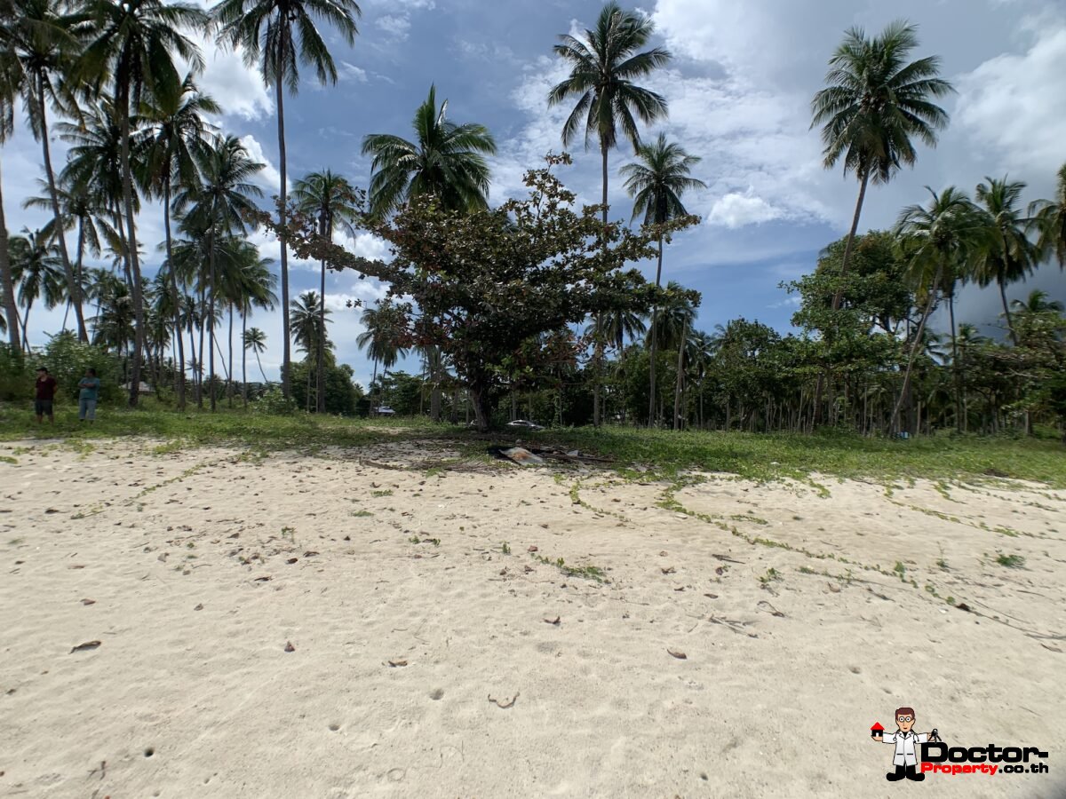 Great Beachfront Land in Hua Thanon, Koh Samui - For Sale
