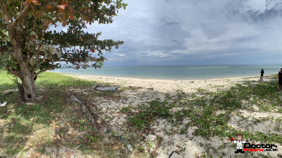 Great Beachfront Land in Hua Thanon, Koh Samui - For Sale