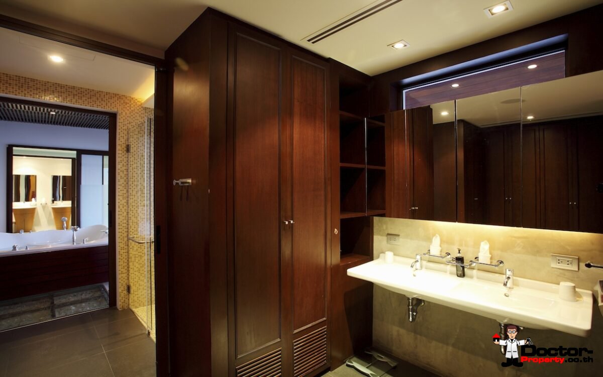 Sea View 6 Bedroom Villa Hollywood - Cape Panwa - Phuket South - for sale