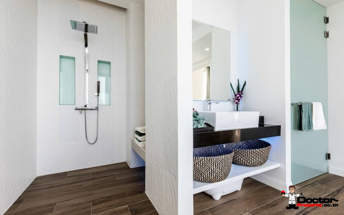 Fantastic Sea View Villa - 6 Bedroom - Cape Amarin Estate – Kamala Beach – Phuket West – For Sale