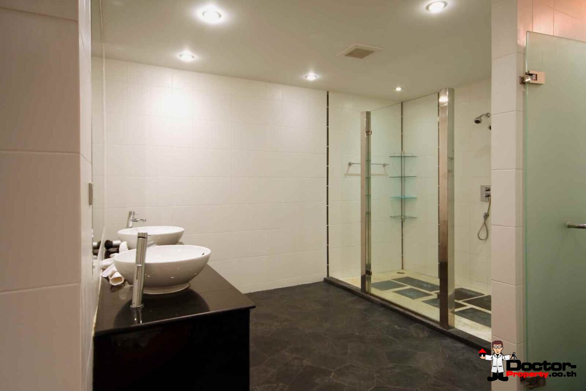 Magnificent 3 Bedroom Sea View Villa - L´Orchidee Residences - Patong Beach - Phuket West - for sale