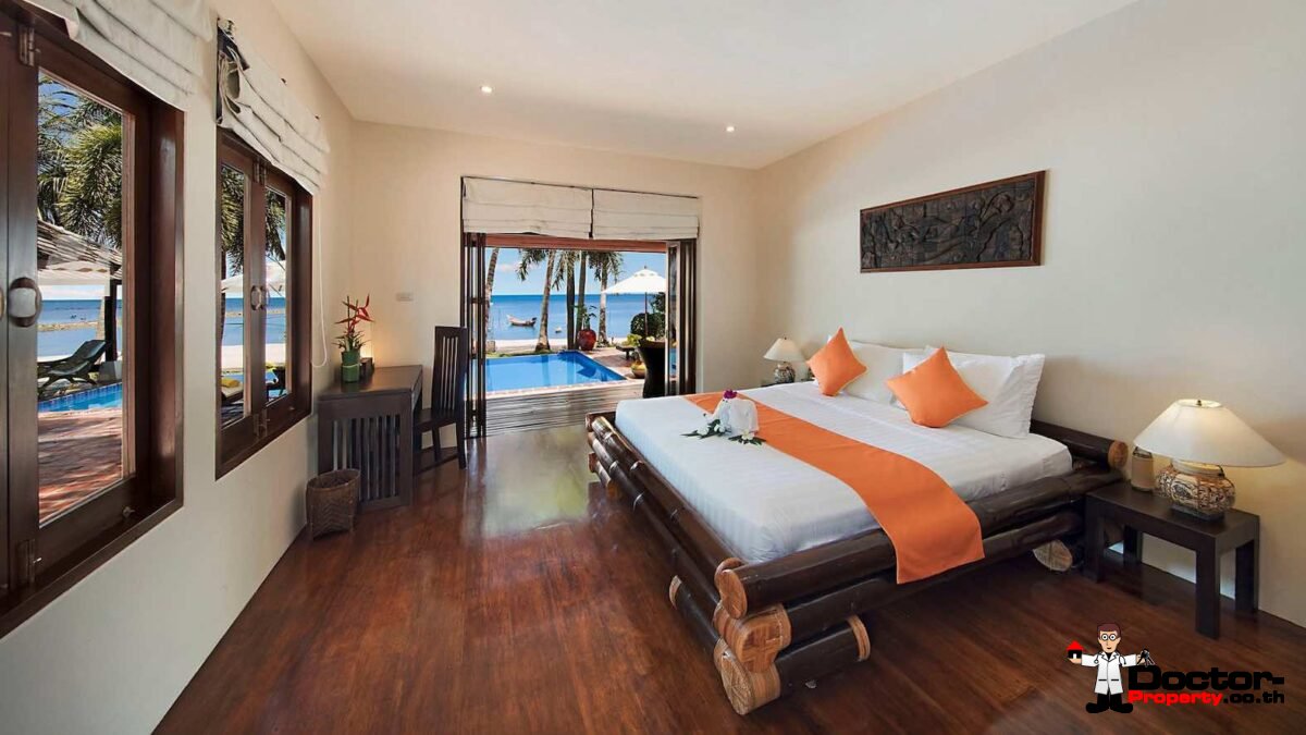 Fantastic 4 Bedroom Beachfront Villa - Laem Sor - Koh Samui - for sale