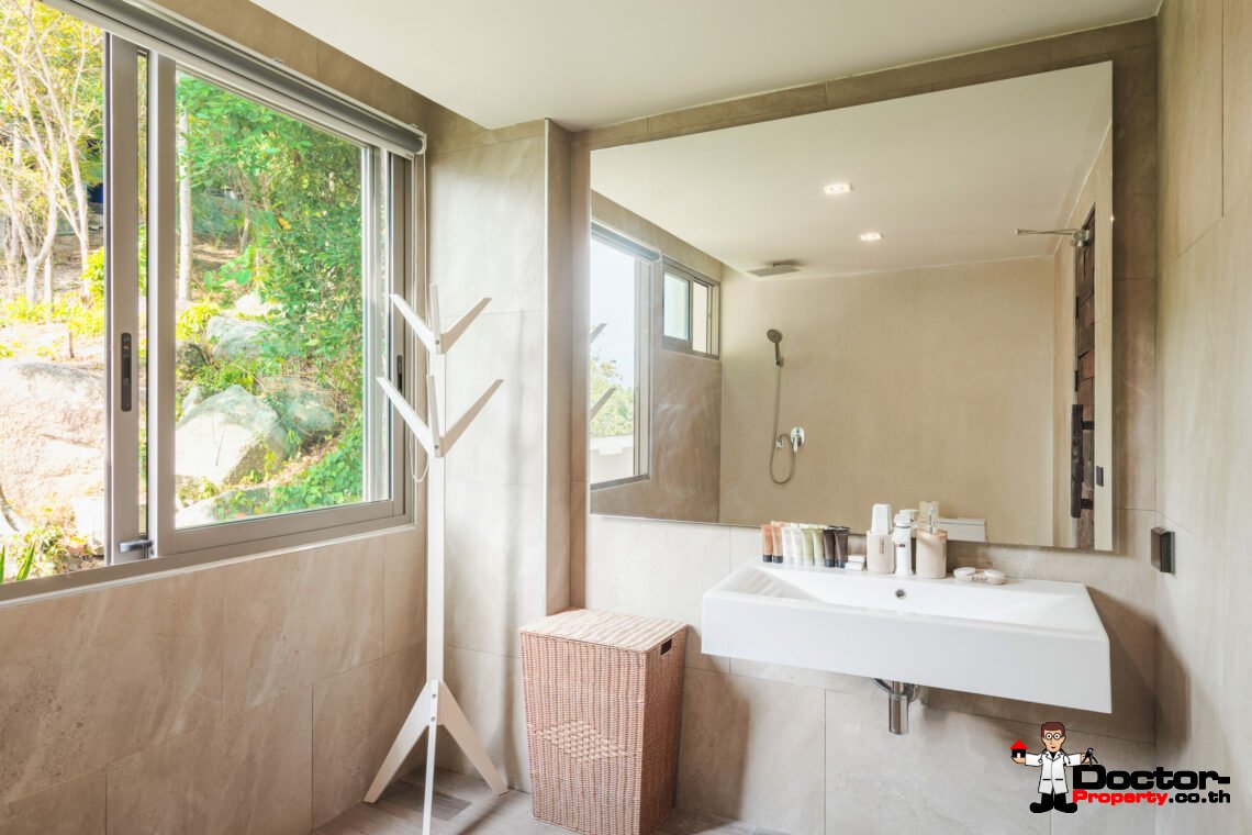 4 Bedroom Pool Villa with Sea View – Chaweng Noi, Koh Samui – For Sale