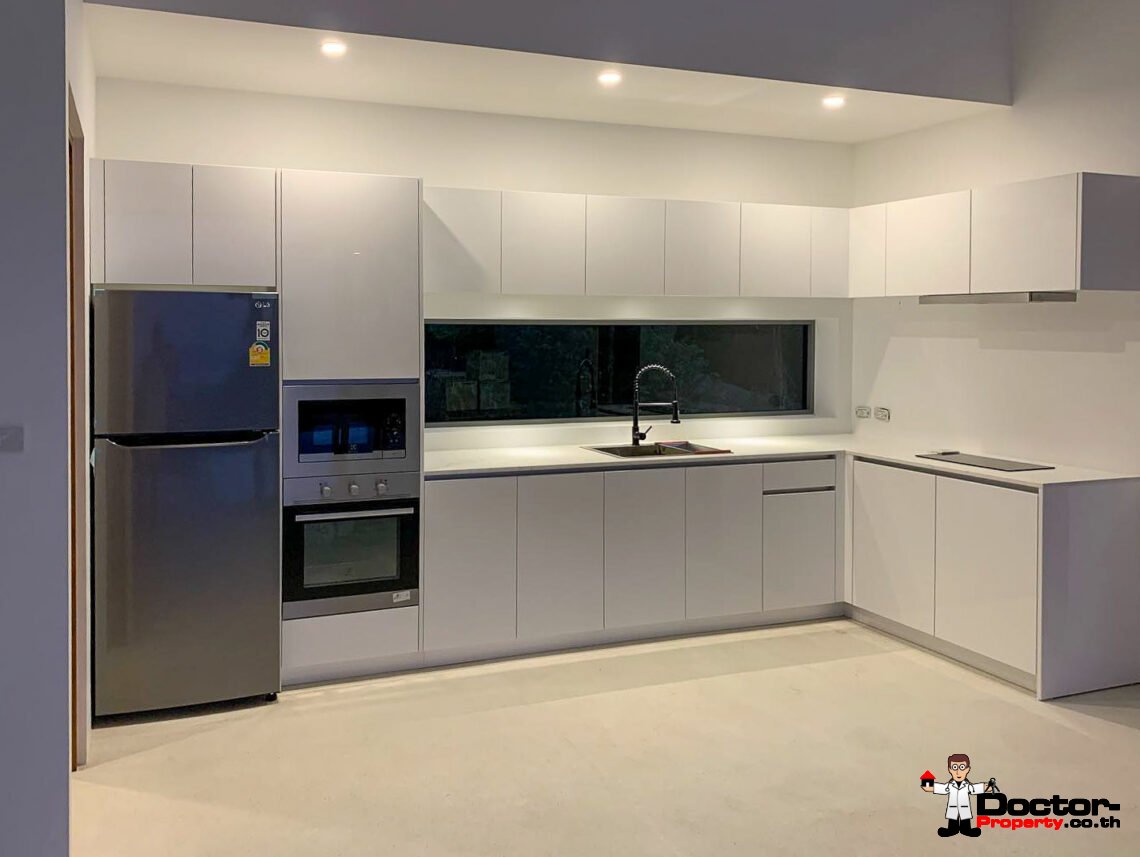 New 4 Bedroom Hillside Villa with Sea View in Chaweng, Koh Samui – For Sale