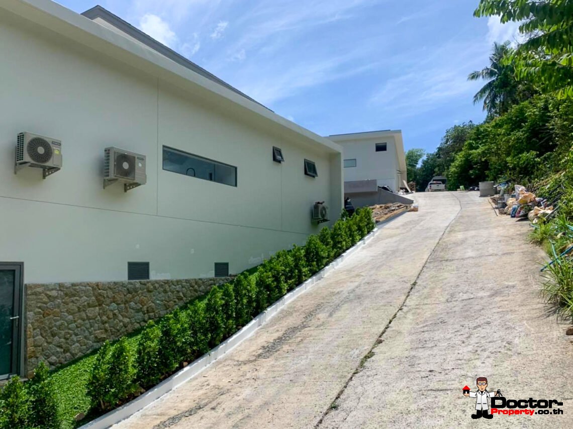 New 4 Bedroom Hillside Villa with Sea View in Chaweng, Koh Samui – For Sale