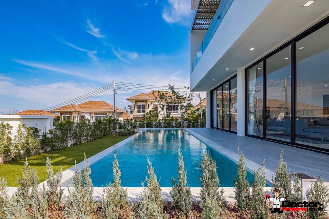 Newly Built 3 Bed Modern Sea view Villa – Chaweng, Koh Samui – For Sale