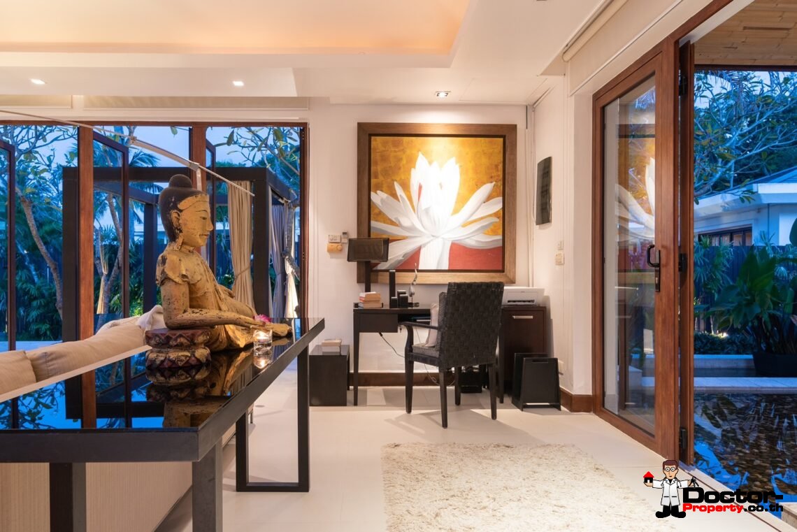 Luxurious 5 Bedroom Beachfront Residence on Ban Tai Beach, Koh Samui – For Sale