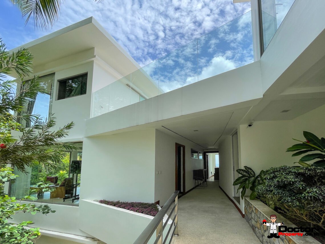 Spacious 5 Bedroom Pool Villa in Chaweng Noi, Koh Samui – For Sale