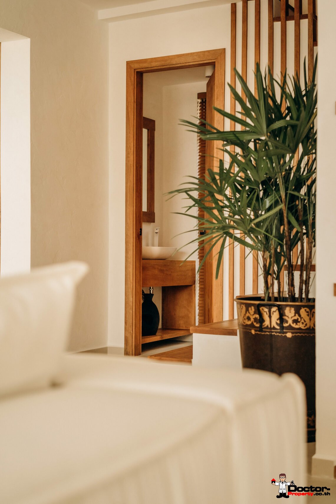 New 3 Bedroom Pool Villa with Seaview – Chaweng Noi, Samui – For Sale