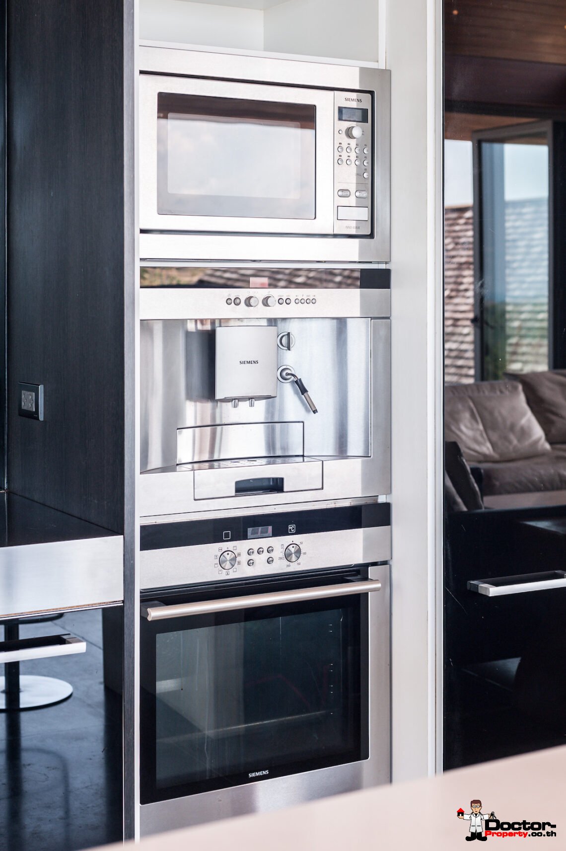 Award Winning 6 Bedroom Residence in Bo Phut, Koh Samui – For Sale