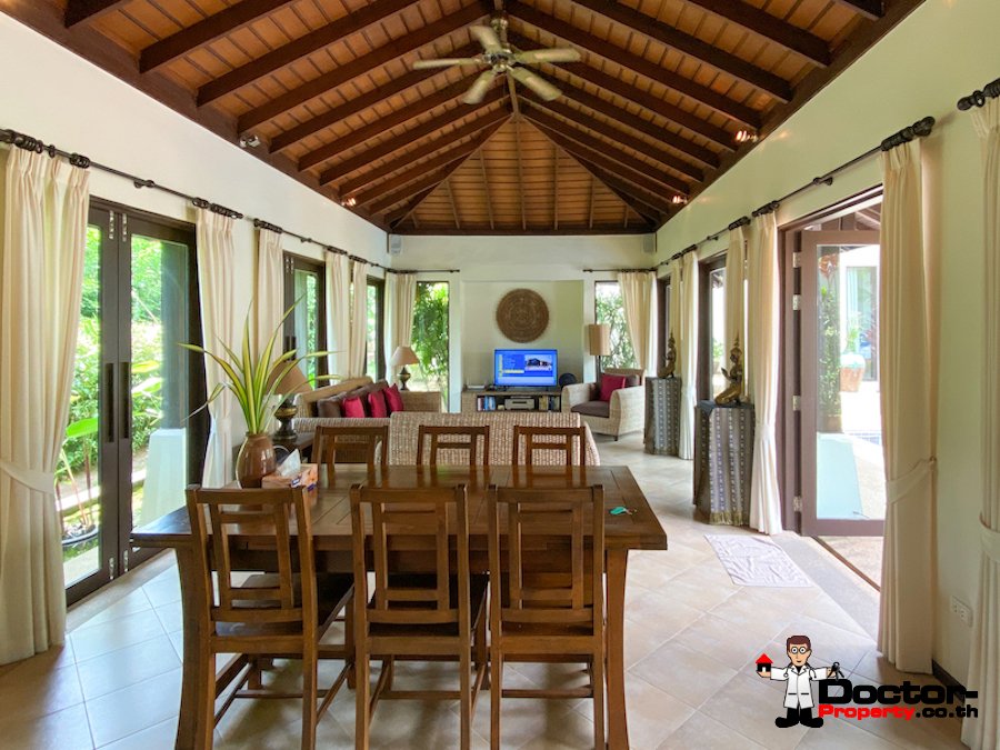 Asian Style 2 Bedroom Villa, near Bangrak Beach, Koh Samui – For Sale