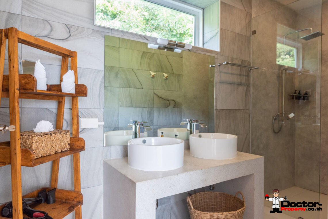 5 Bedroom Seaview Villa Chaweng, Koh Samui – For Sale