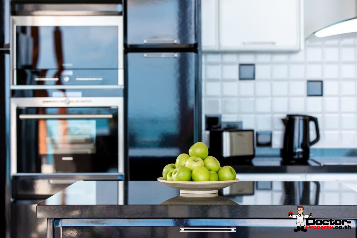 Magnificent 4 Bedroom Seaview Villa in Chaweng Noi, Koh Samui – For Sale