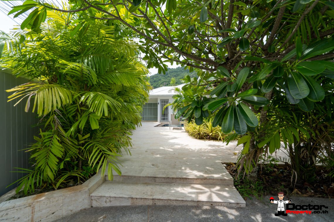 Elegant 6 Bedroom Pool Villa in Lamai, Koh Samui – For Sale