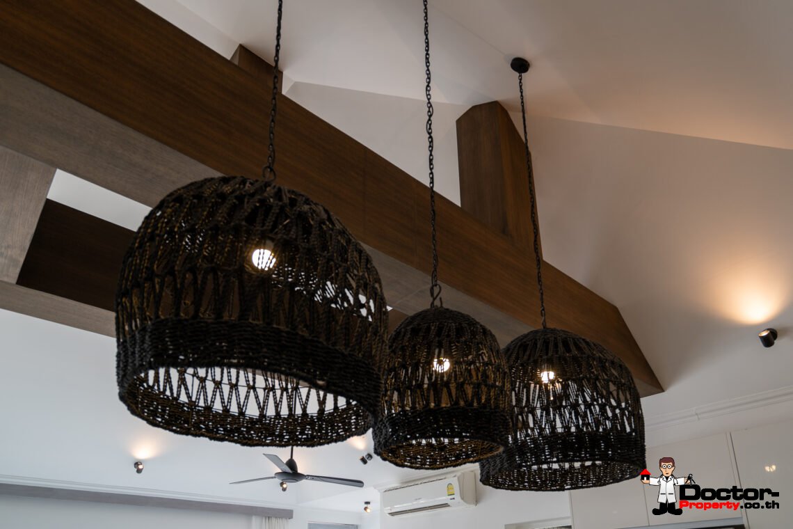 Elegant 6 Bedroom Pool Villa in Lamai, Koh Samui – For Sale