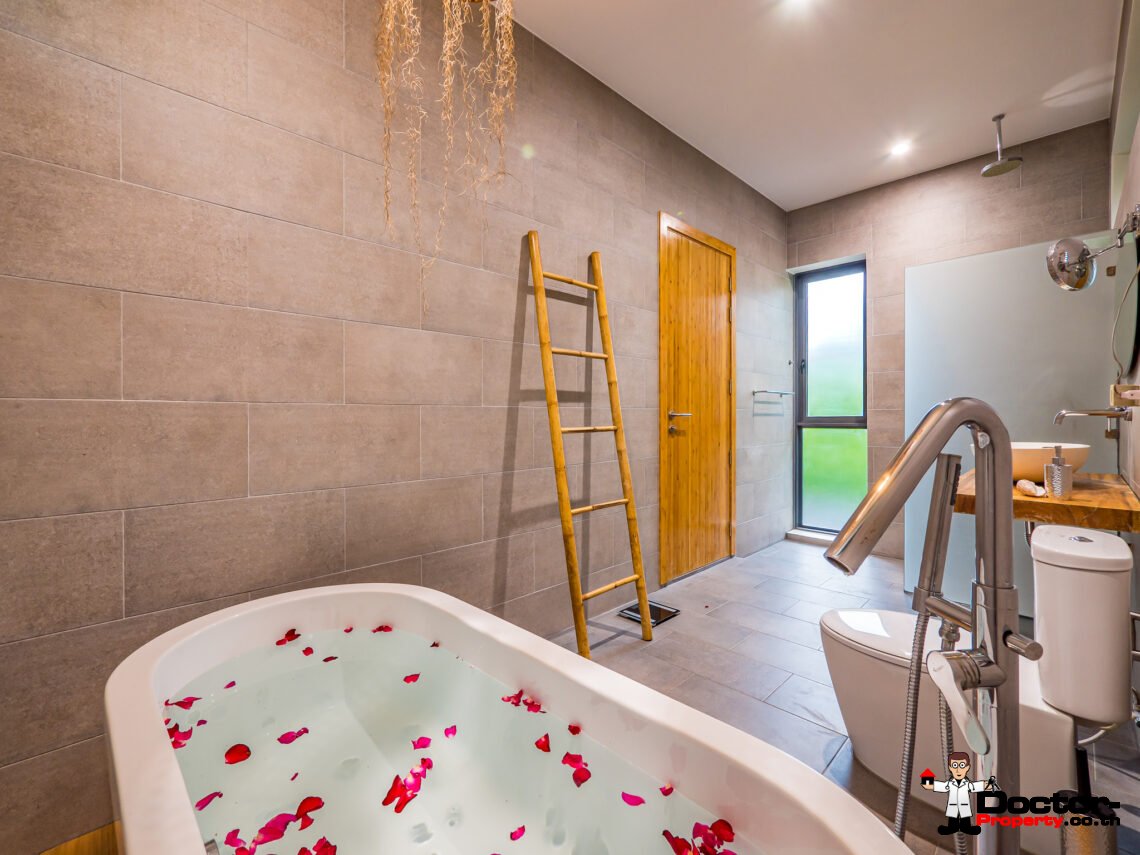 Charming Zen Style Home in Laem For, Koh Samui – For Sale