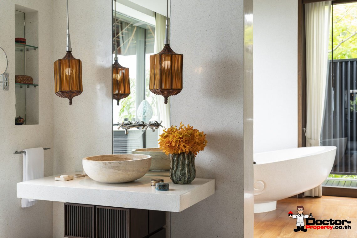 Luxury 3 Bedroom Thai Villa in Exclusive Estate in Koh Samui