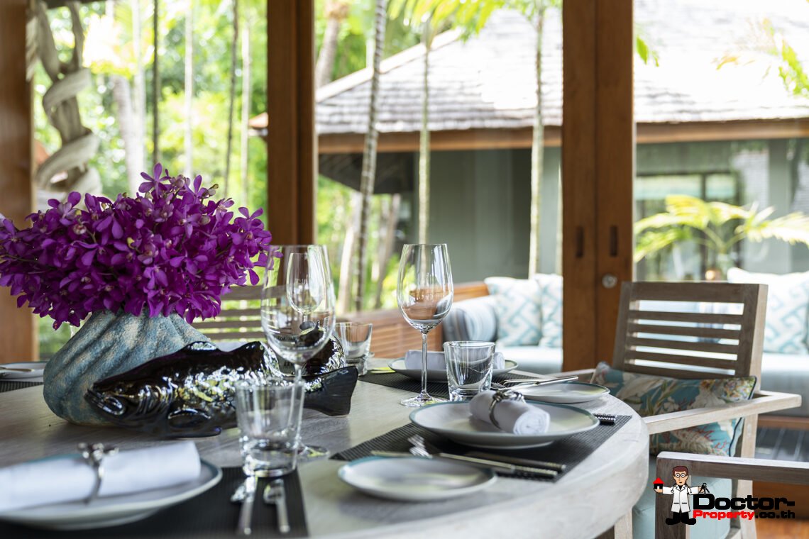 Luxury 3 Bedroom Thai Villa in Exclusive Estate in Koh Samui