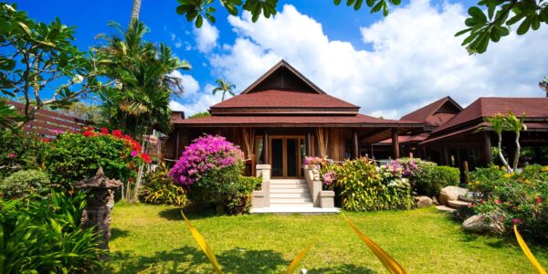 Fantastic 4 Bedroom Beachfront Villa – Thong Krut – Koh Samui – for sale