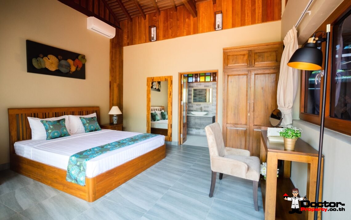 Fantastic 4 Bedroom Beachfront Villa – Thong Krut – Koh Samui – for sale
