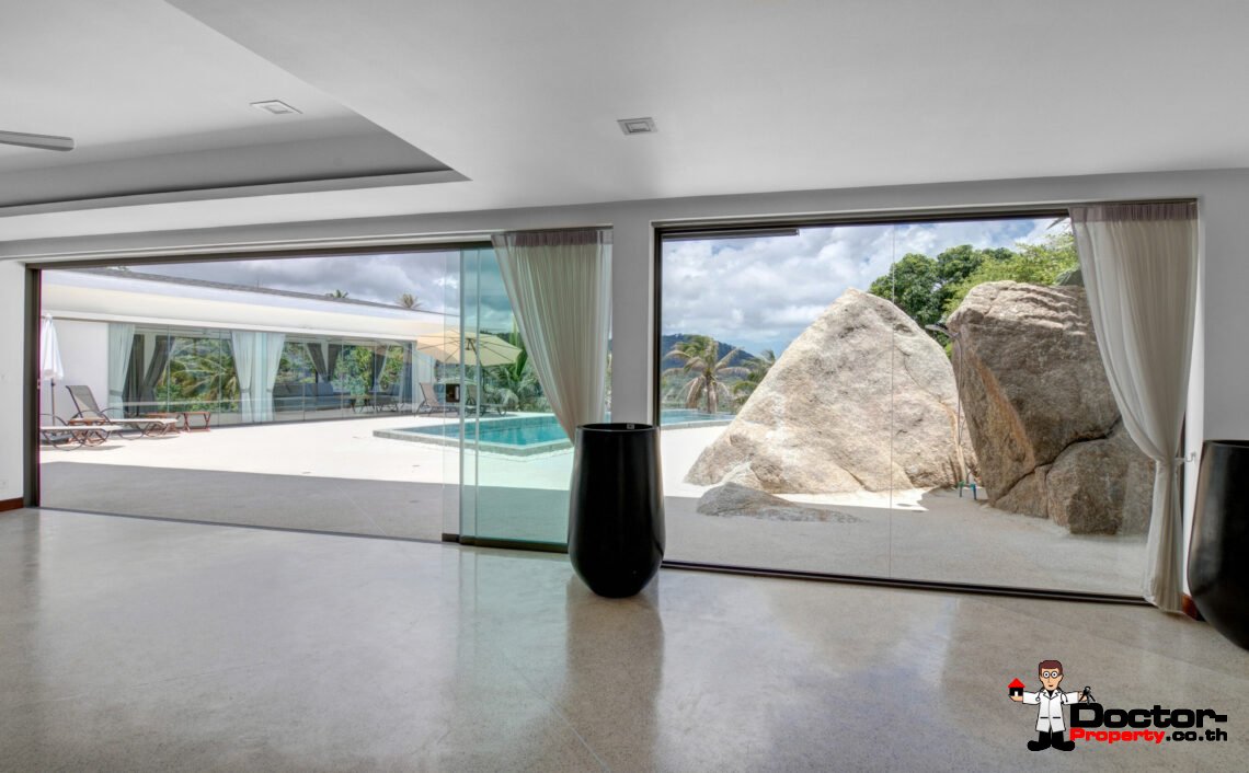 Spacious 5 Bedroom Pool Villa in Chaweng Noi, Koh Samui – For Sale