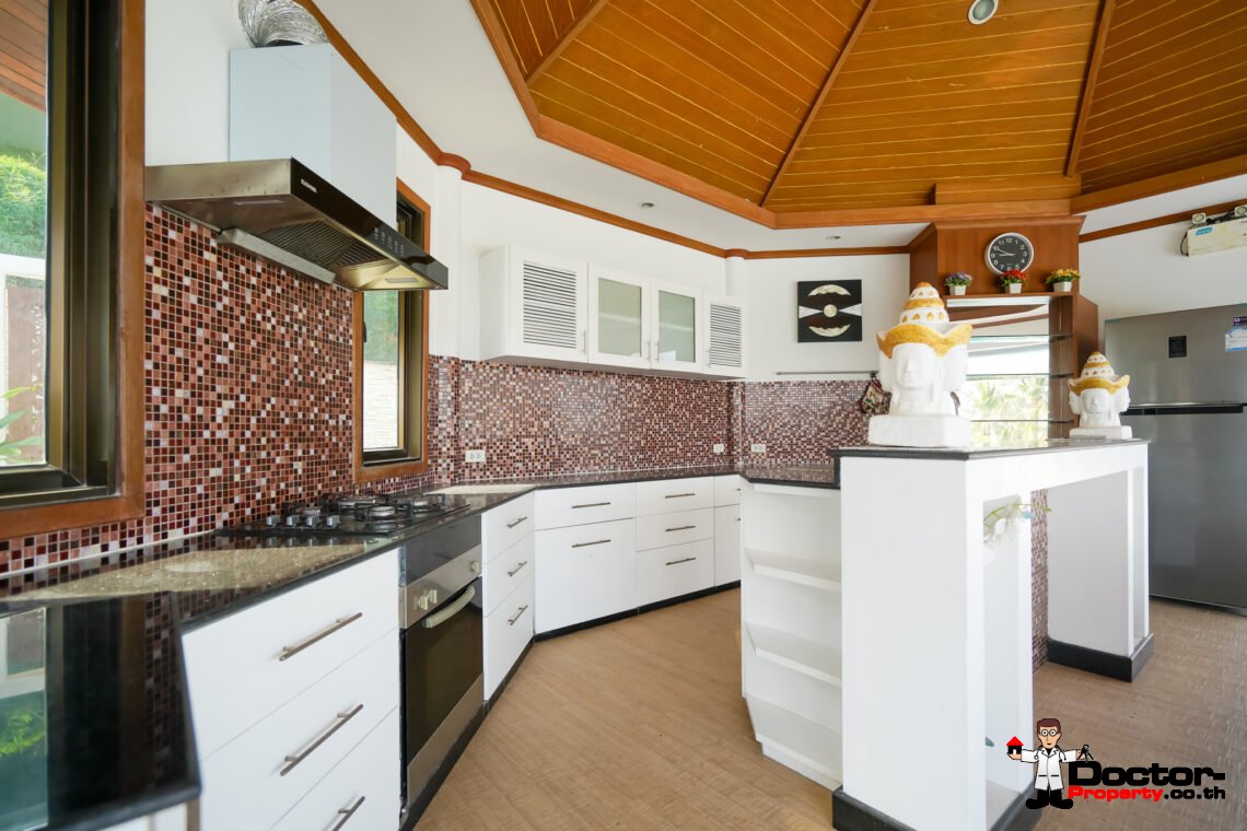 5 Bedroom Villa – Bang Rak – Koh Samui – for sale